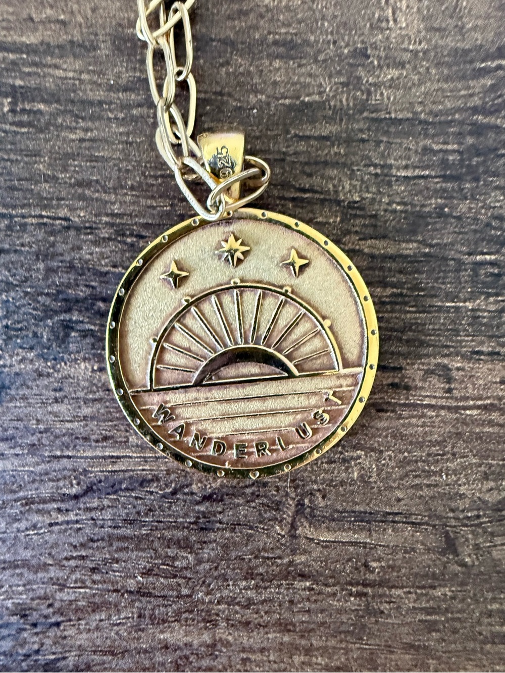 Jane Win WANDERLUST Gold Pendant Coin Necklace w/ Drawn Link Chain - Picture 4 of 4